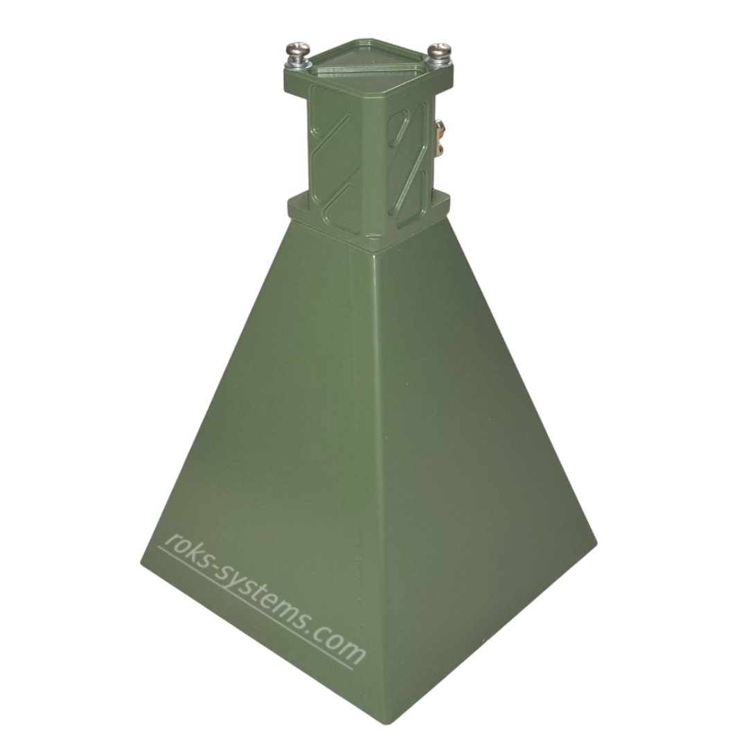 Directional RHCP horn antenna 4.8-5.9 GHz 18 dBi SMA-Female 50 Ohm VSWR 1.5 aluminum 12°×12° UAV video
